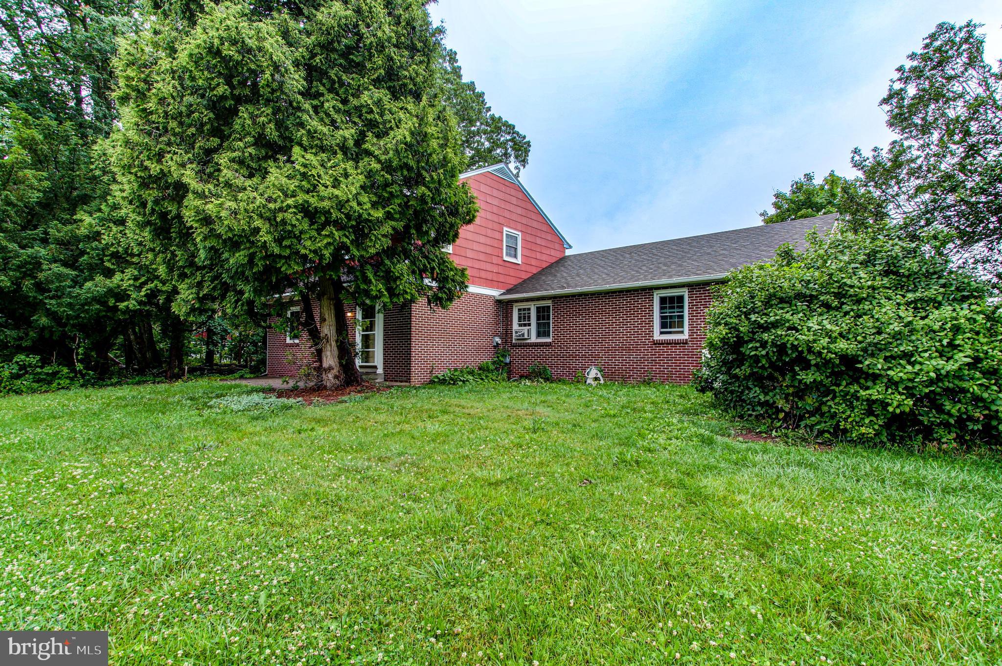 10 King Road Telford, PA 18969 - Photo 2 of 36