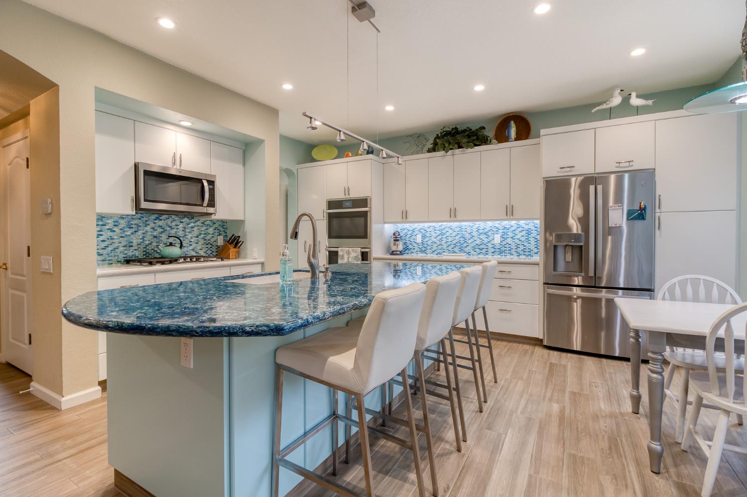 1718 Heirloom Court Modesto, CA 95357 - Photo 12 of 38