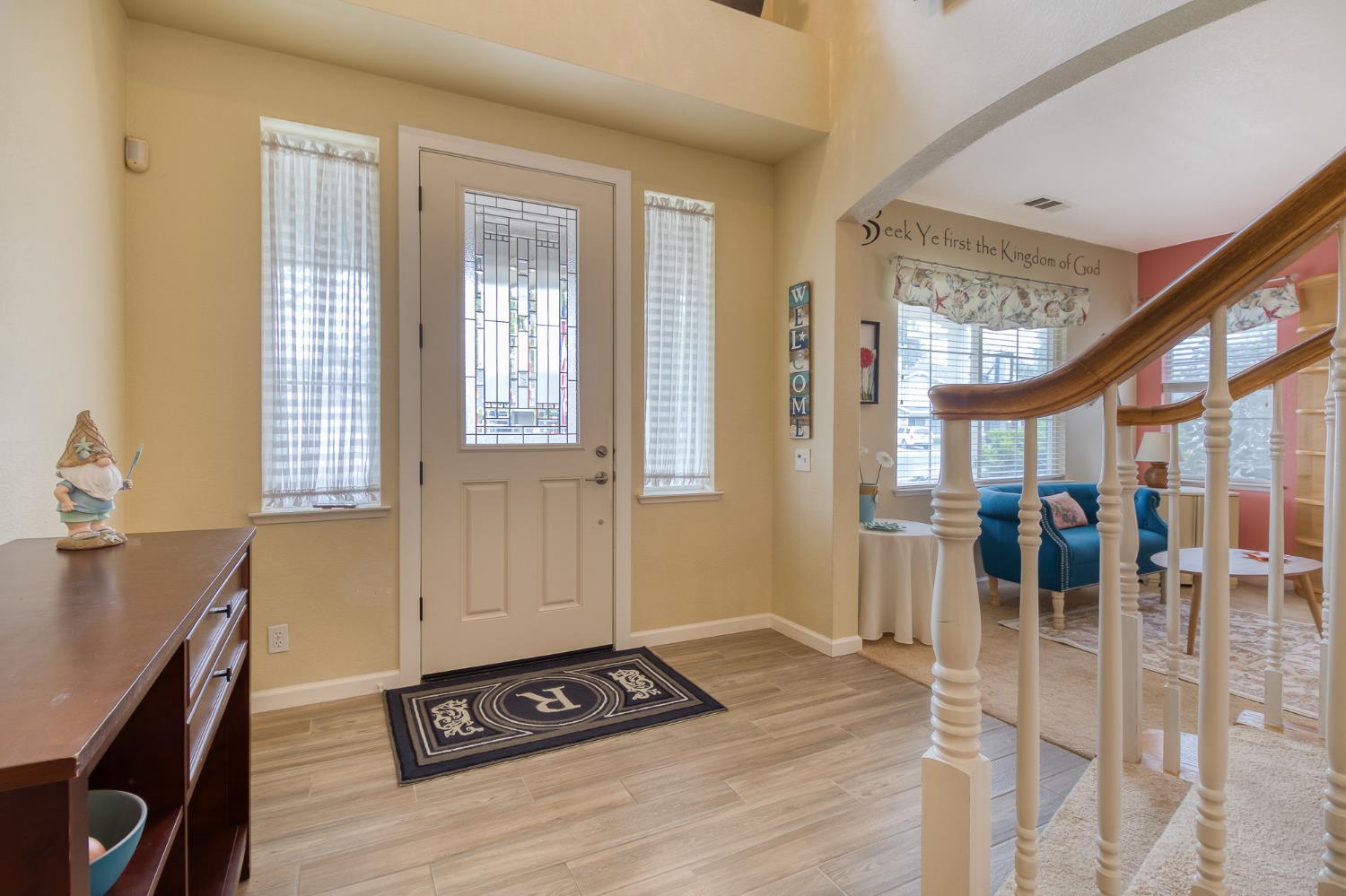 1718 Heirloom Court Modesto, CA 95357 - Photo 5 of 38