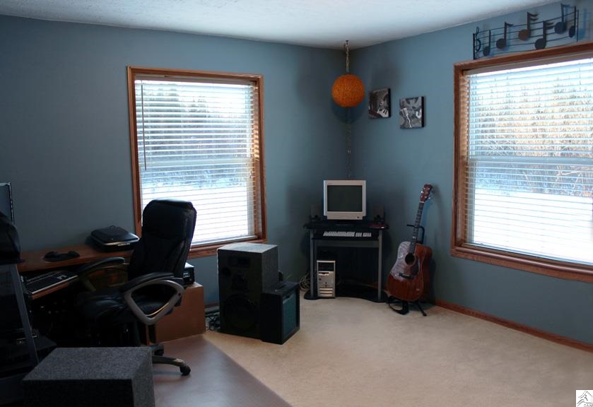 5759 Arnold Road Duluth, MN 55803 - Photo 10 of 17