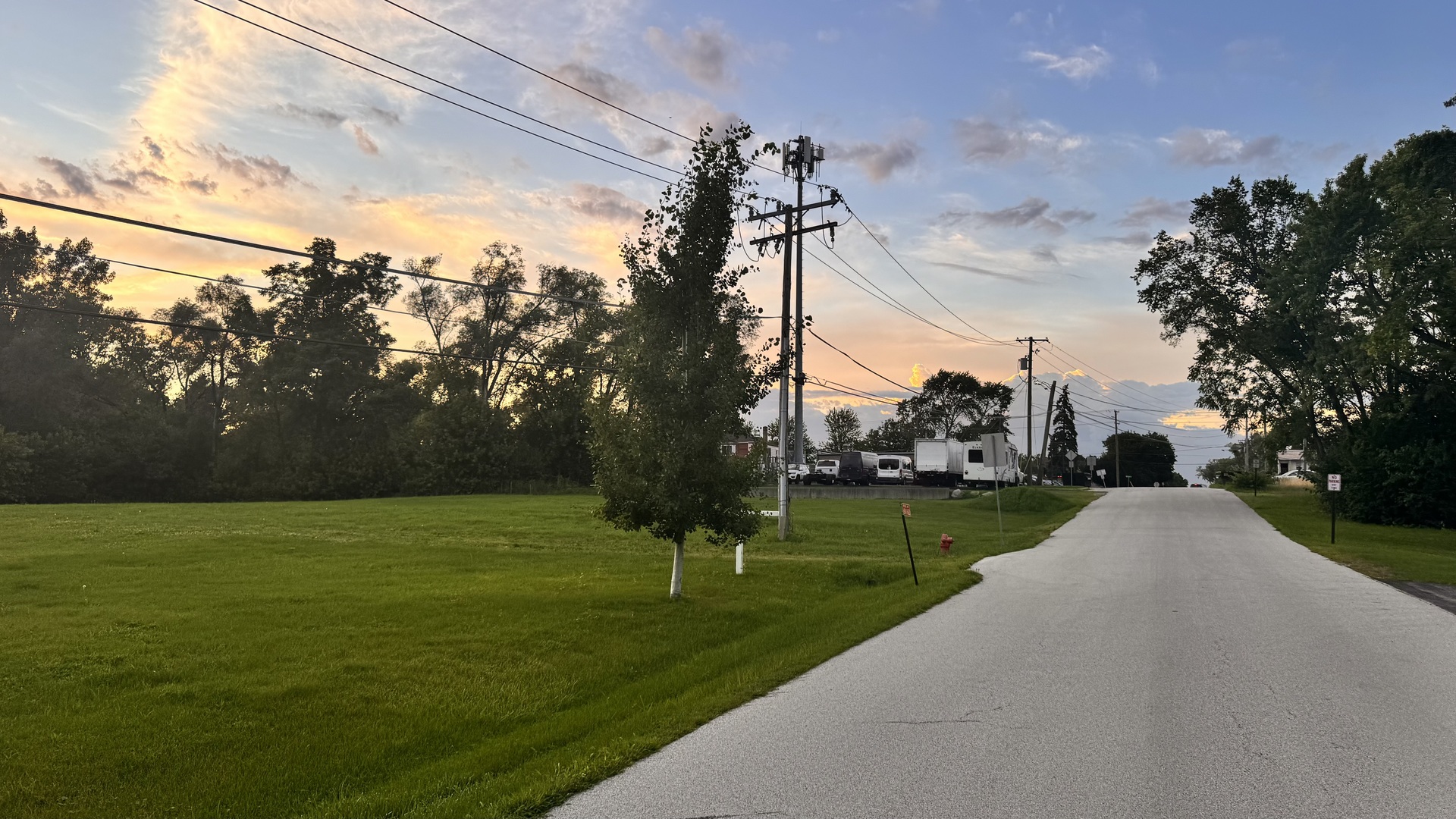 6N160 Garden Avenue Roselle, IL 60172 - Photo 5 of 6 a view of a park