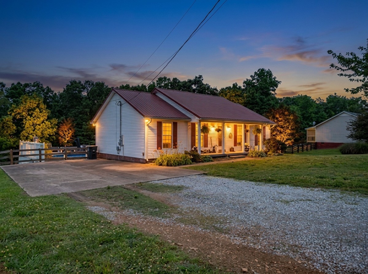 2233 Fall River Road Leoma, TN 38468 - Photo 2 of 43 Gallery Image 2