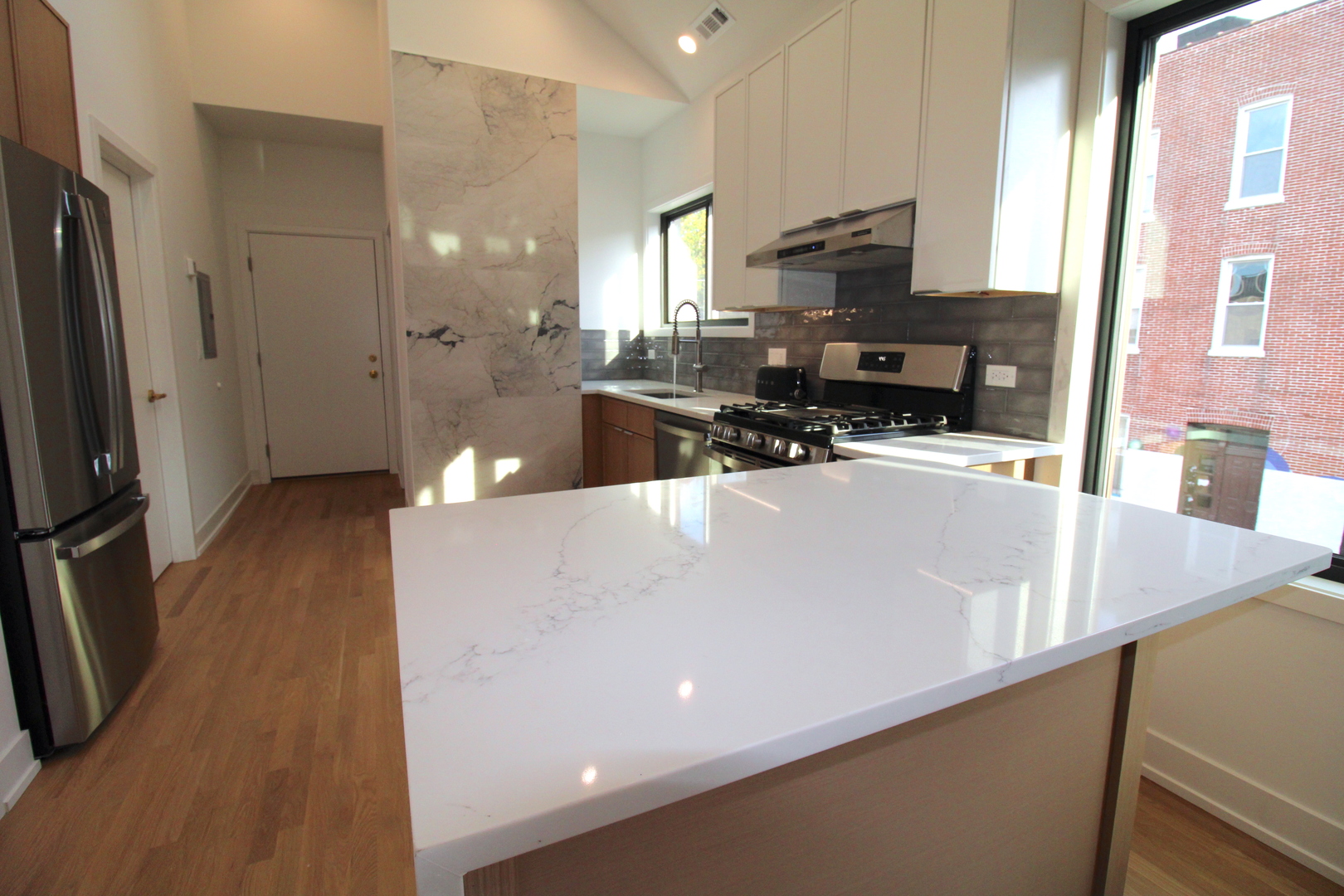 933 North Ashland Avenue, Unit 2F Chicago, IL 60622 - Photo 23 of 45