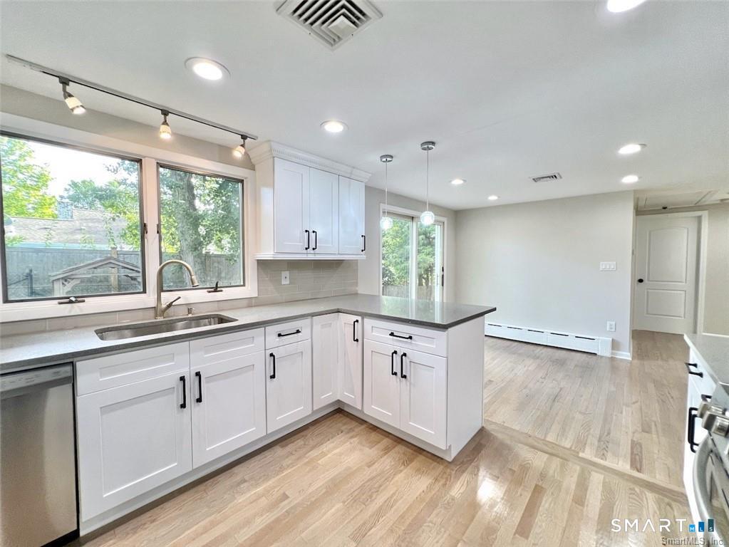 34 Crescent Road Westport, CT 06880 - Photo 15 of 27