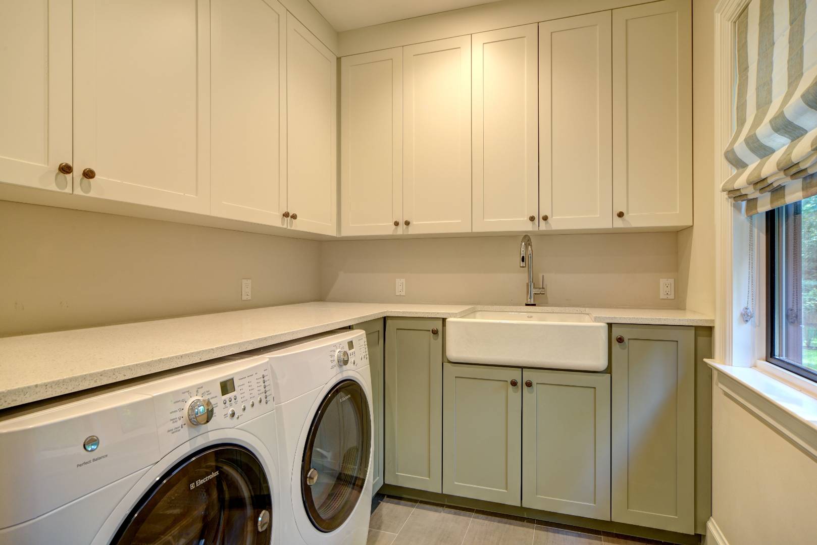 240 Blank Lane Water Mill, NY 11976 - Photo 17 of 48