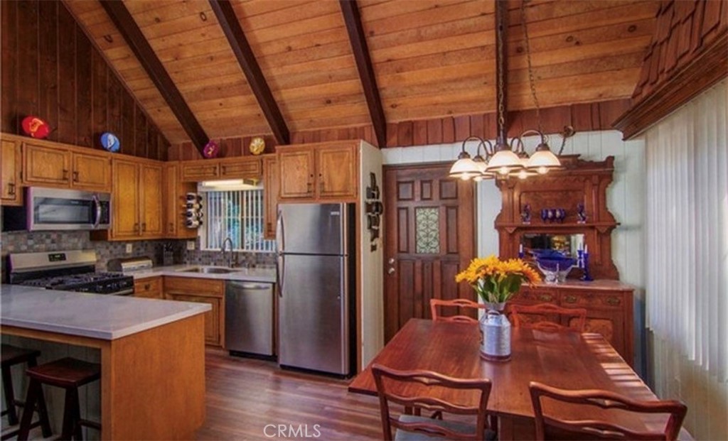 359 Kuffel Canyon Road Lake Arrowhead, CA 92352 - Photo 17 of 36