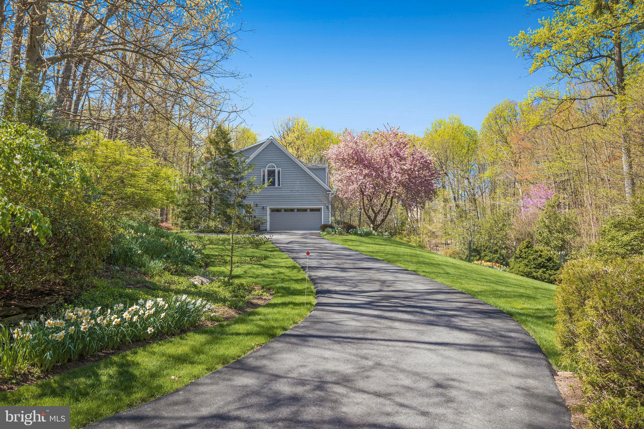 1227 Tottenham Court Reston, VA 20194 - Photo 5 of 55