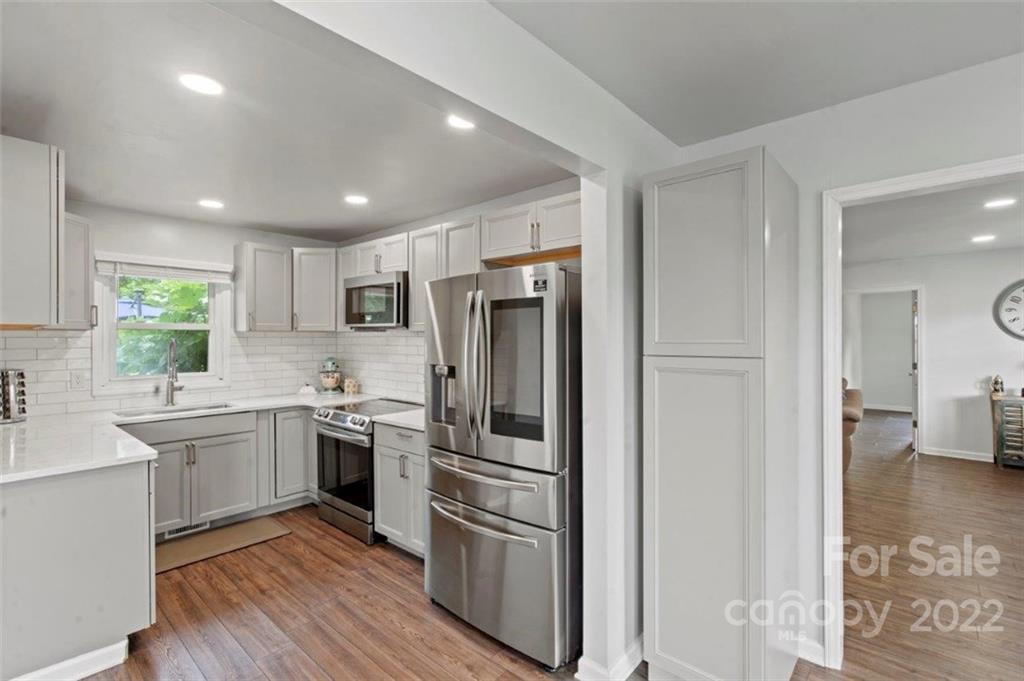 6962 Campground Road Denver, NC 28037 - Photo 4 of 28 Gallery Image 4