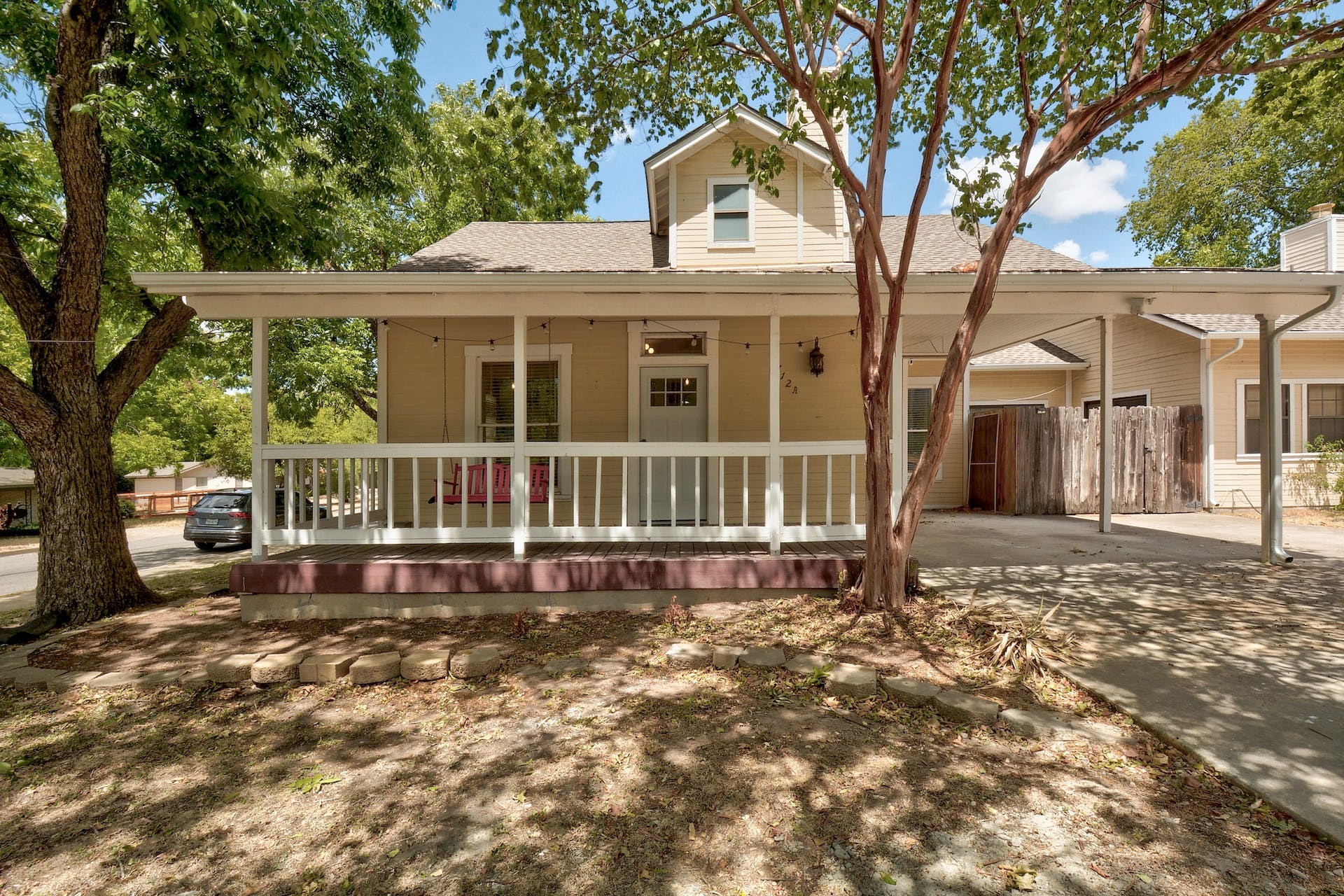 712 East 44th Street, Unit A Austin, TX 78751 - Photo 2 of 40