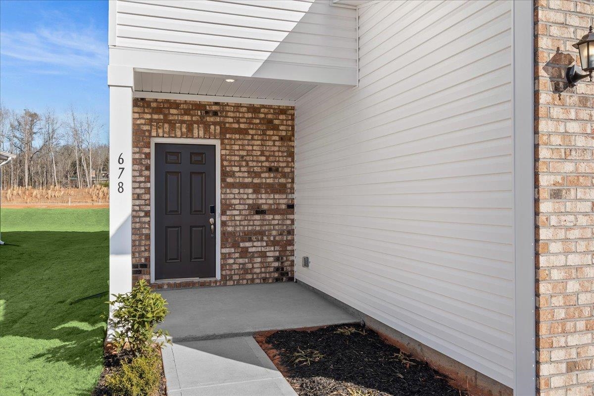 678 Cozy Blf Road Spartanburg, SC 29301 - Photo 2 of 28