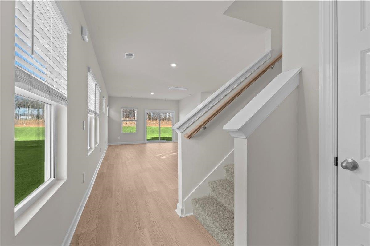 678 Cozy Blf Road Spartanburg, SC 29301 - Photo 3 of 28