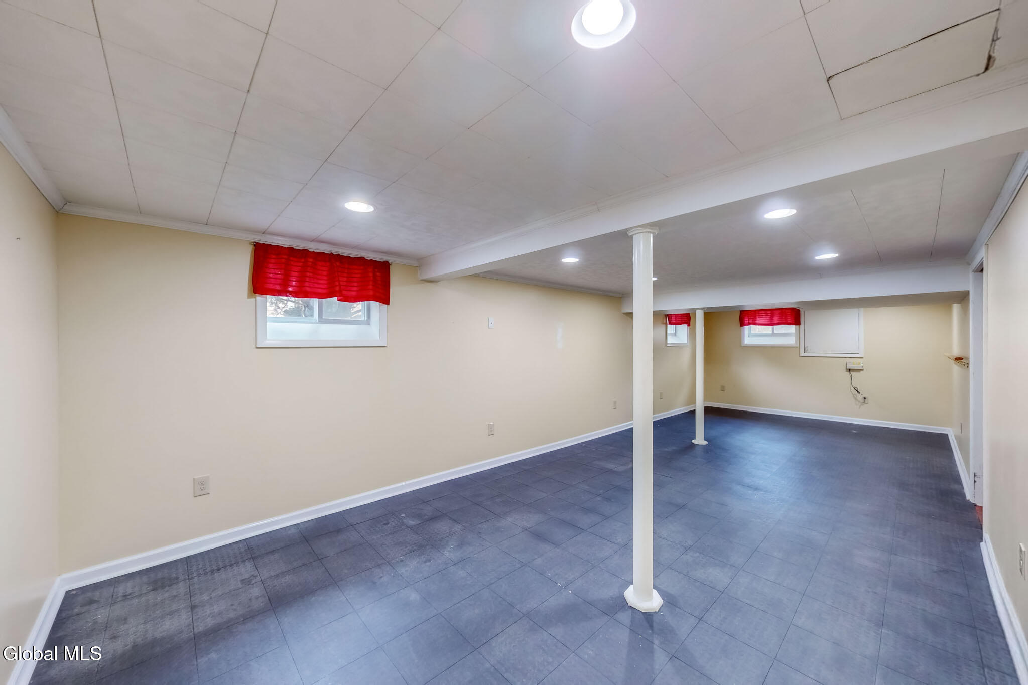 31 Freeman Road Albany, NY 12208 - Photo 17 of 27 Untitled-15