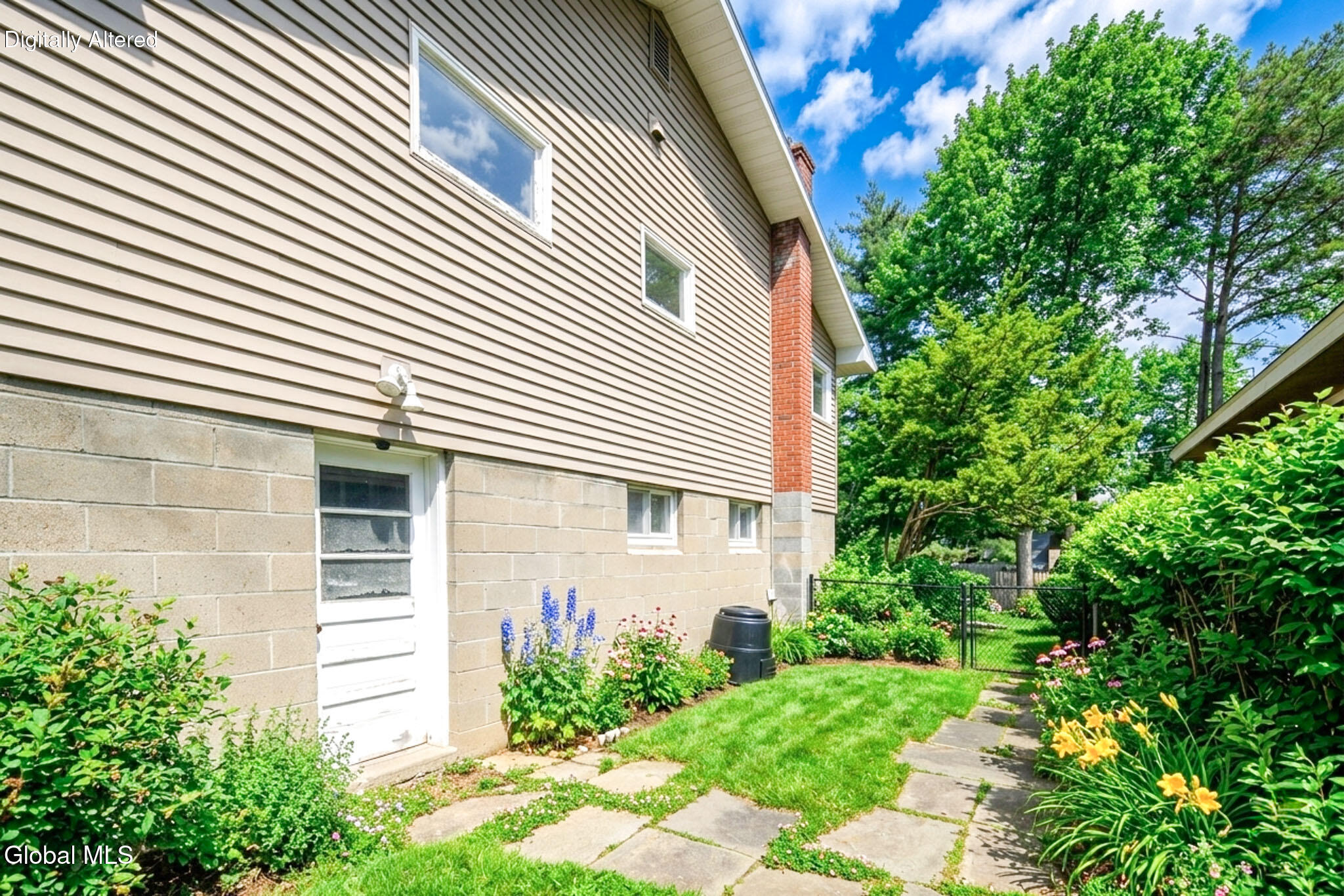 31 Freeman Road Albany, NY 12208 - Photo 23 of 27 Non-Logo-10-3