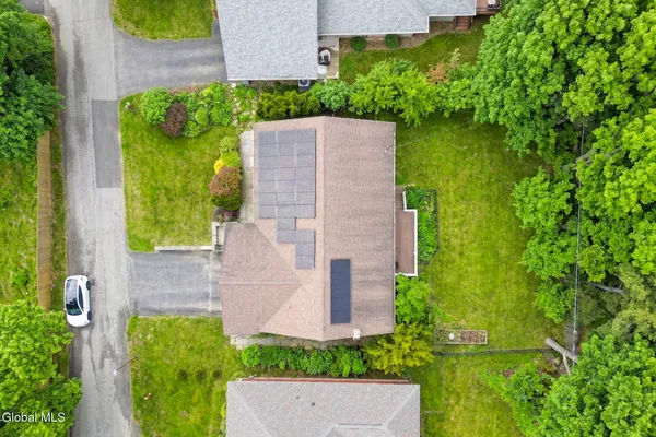 $430,000 | 31 Freeman Road, Albany, NY 12208