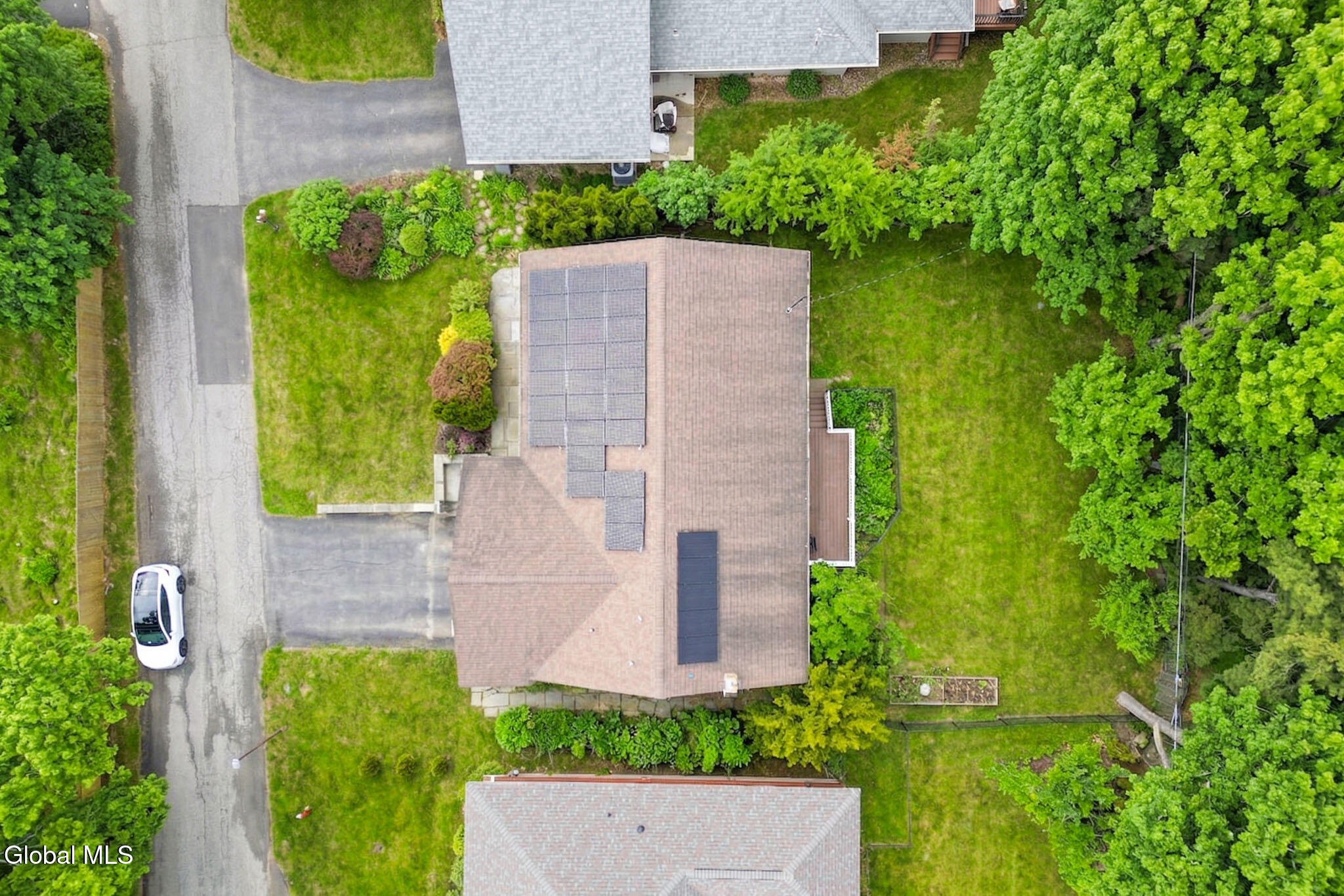 31 Freeman Road Albany, NY 12208 - Photo 24 of 27 Non-Logo-12-3