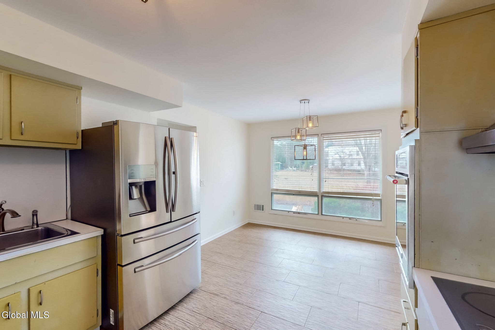 31 Freeman Road Albany, NY 12208 - Photo 7 of 27 Untitled-5