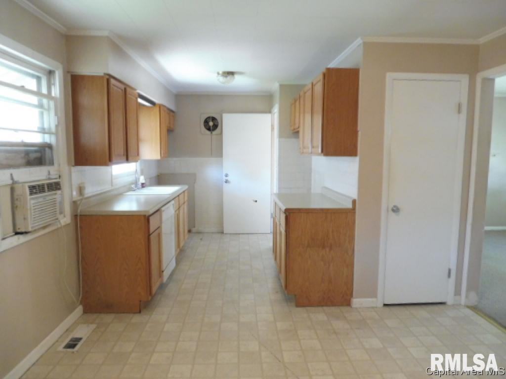 3507 Lancaster Road Springfield, IL 62703 - Photo 4 of 16