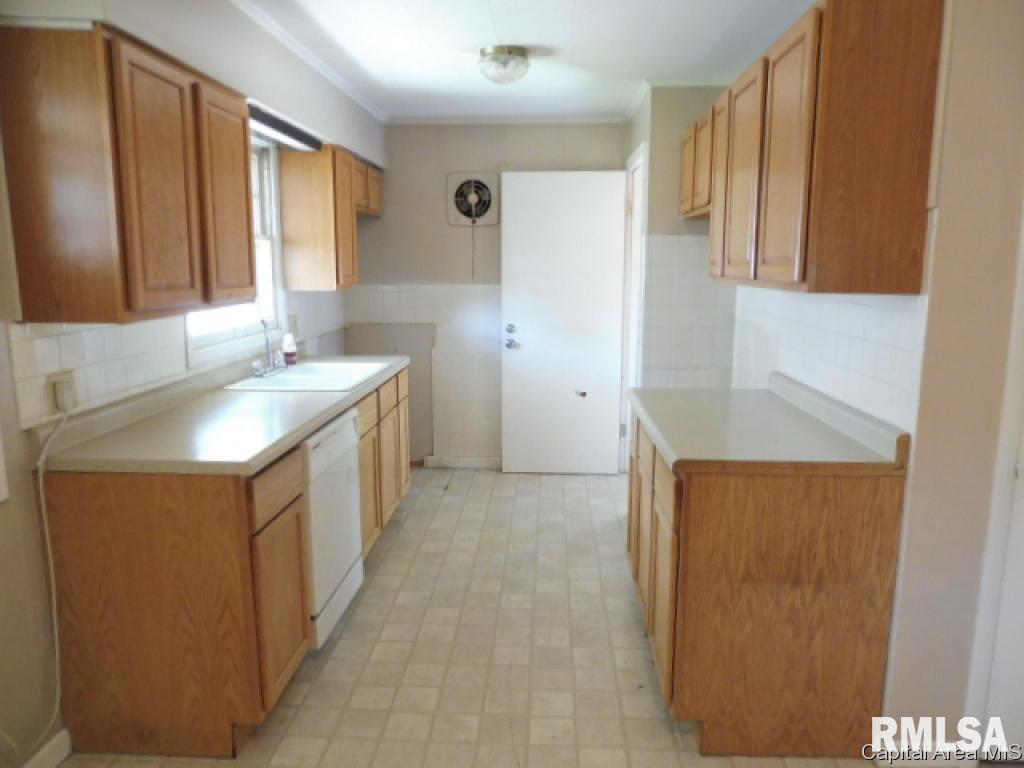 3507 Lancaster Road Springfield, IL 62703 - Photo 5 of 16
