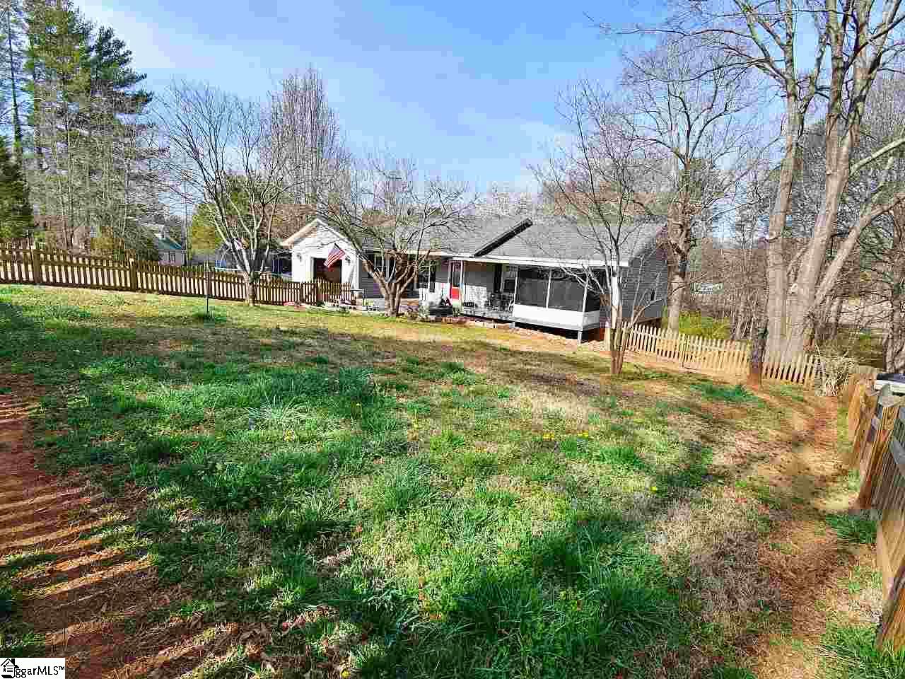 5 Cadbury Road Piedmont, SC 29673 - Photo 3 of 29 Gallery Image 3