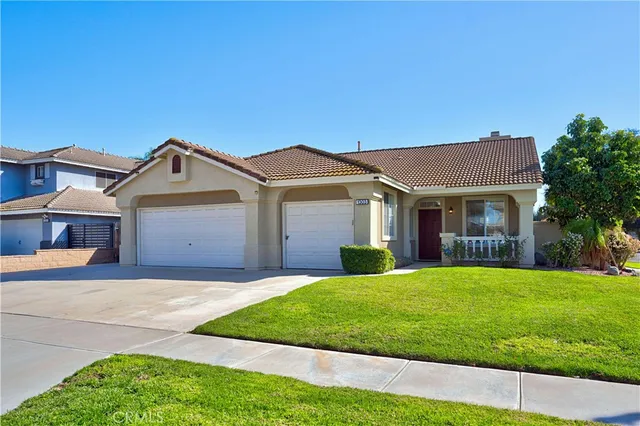 $875,000 | 1303 Carriage Lane, Corona, CA 92878