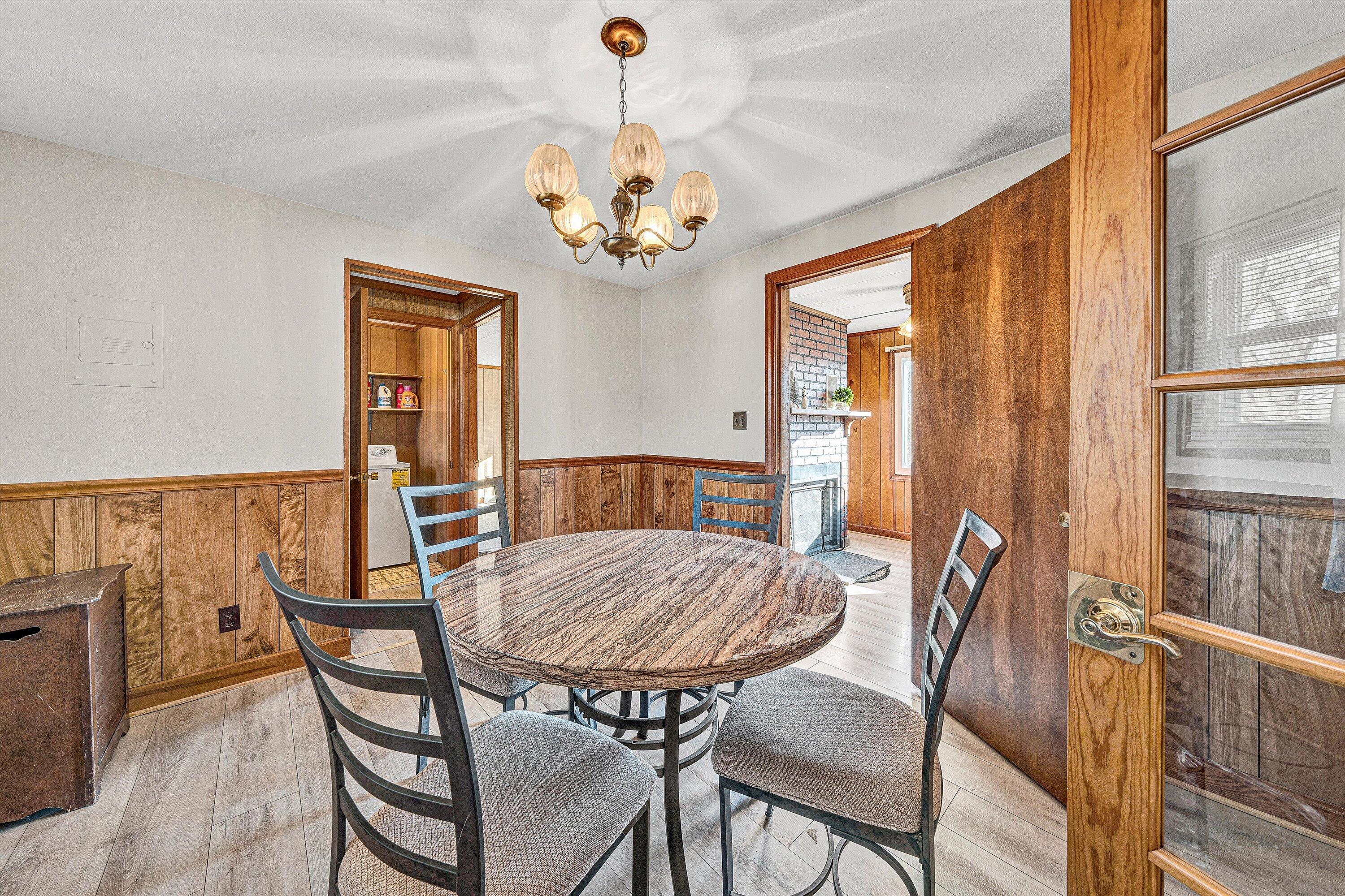 690 Scuffling Hill Road Rocky Mount, VA 24151 - Photo 11 of 24 Dining Room