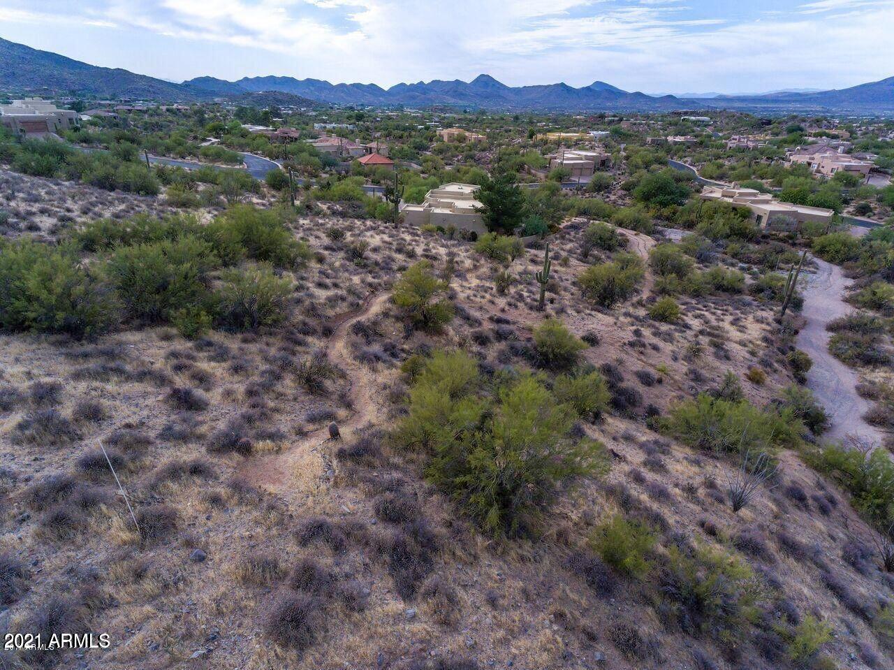 38457 North Rising Sun Road, Unit 6 Carefree, AZ 85377 - Photo 3 of 15 Privacy