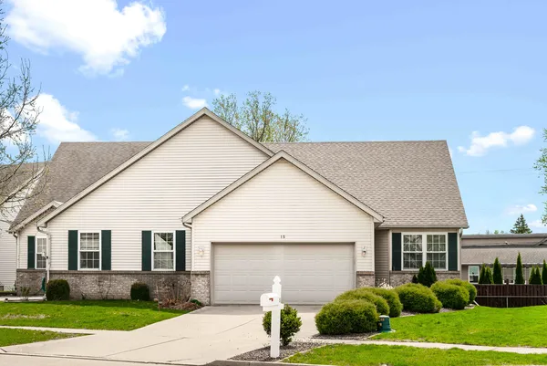 $260,000 | 15 Ashling Court, Bloomington, IL 61704