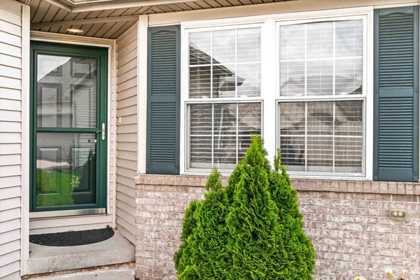 $260,000 | 15 Ashling Court, Bloomington, IL 61704