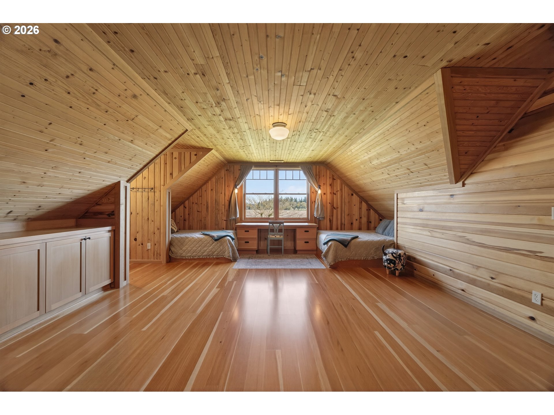 17765 Monnier Road Northeast Hubbard, OR 97032 - Photo 35 of 48 a view of a living room hardwood and furniture
