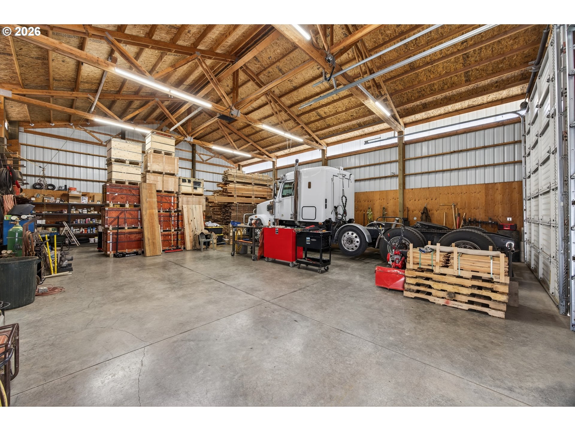 17765 Monnier Road Northeast Hubbard, OR 97032 - Photo 41 of 48 a view of storage and utility room