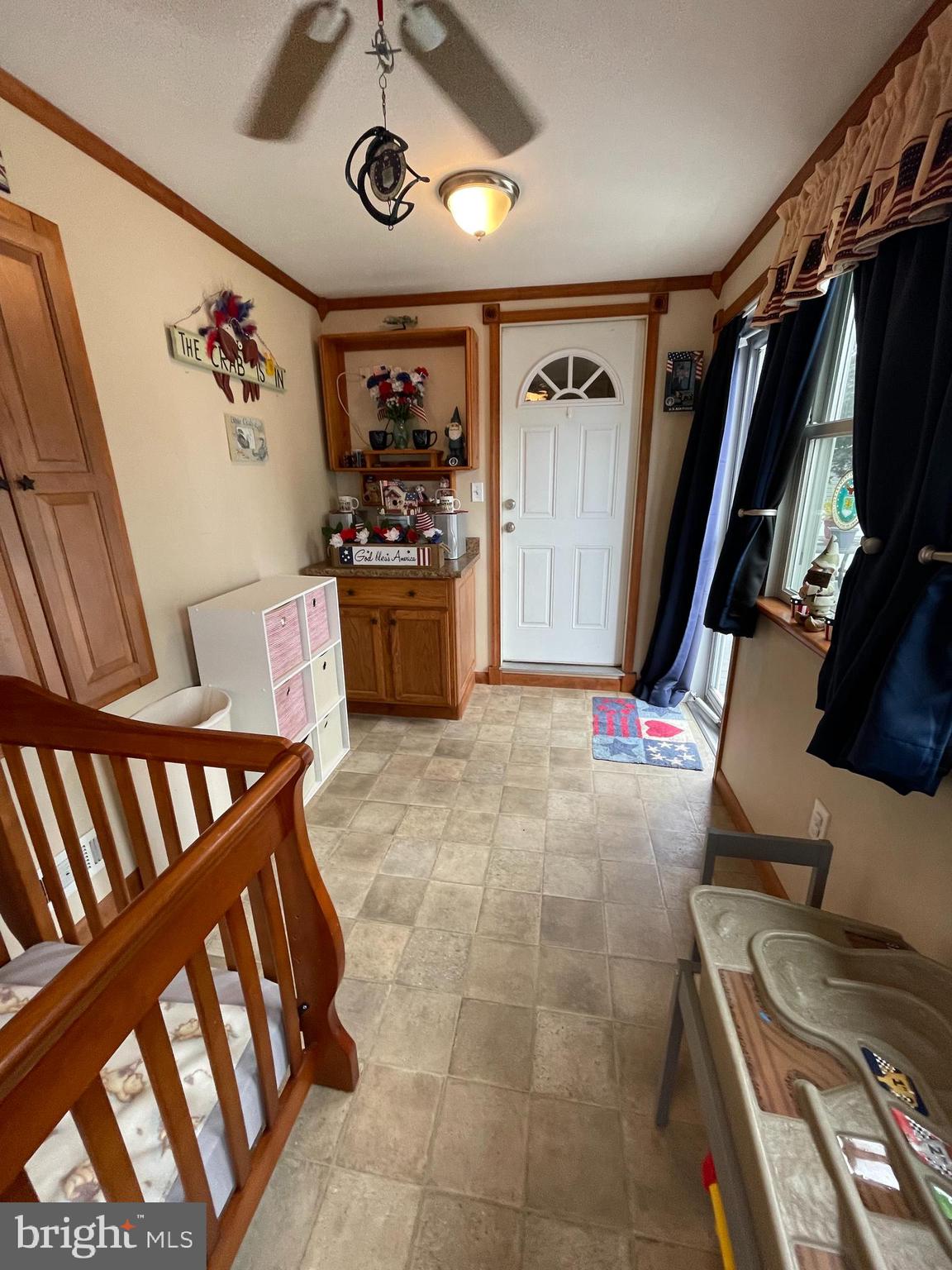 707 Fuselage Avenue Middle River, MD 21221 - Photo 11 of 28 Sunroom
