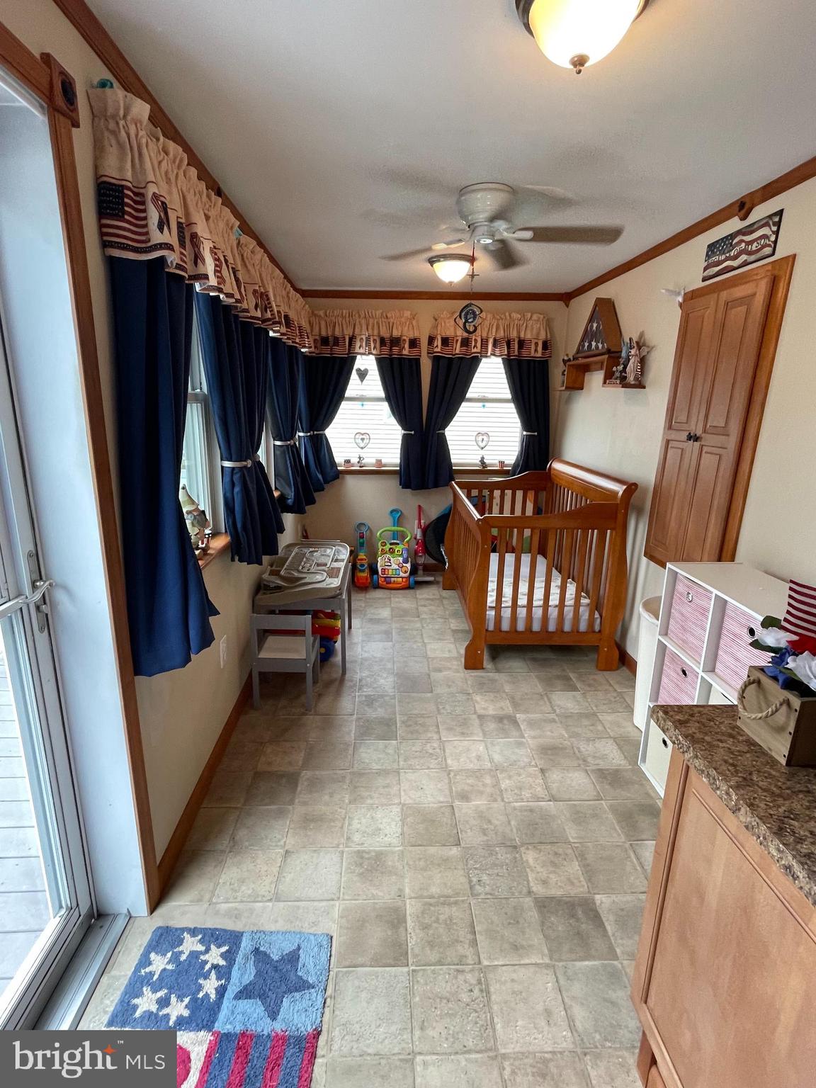 707 Fuselage Avenue Middle River, MD 21221 - Photo 12 of 28 Sunroom