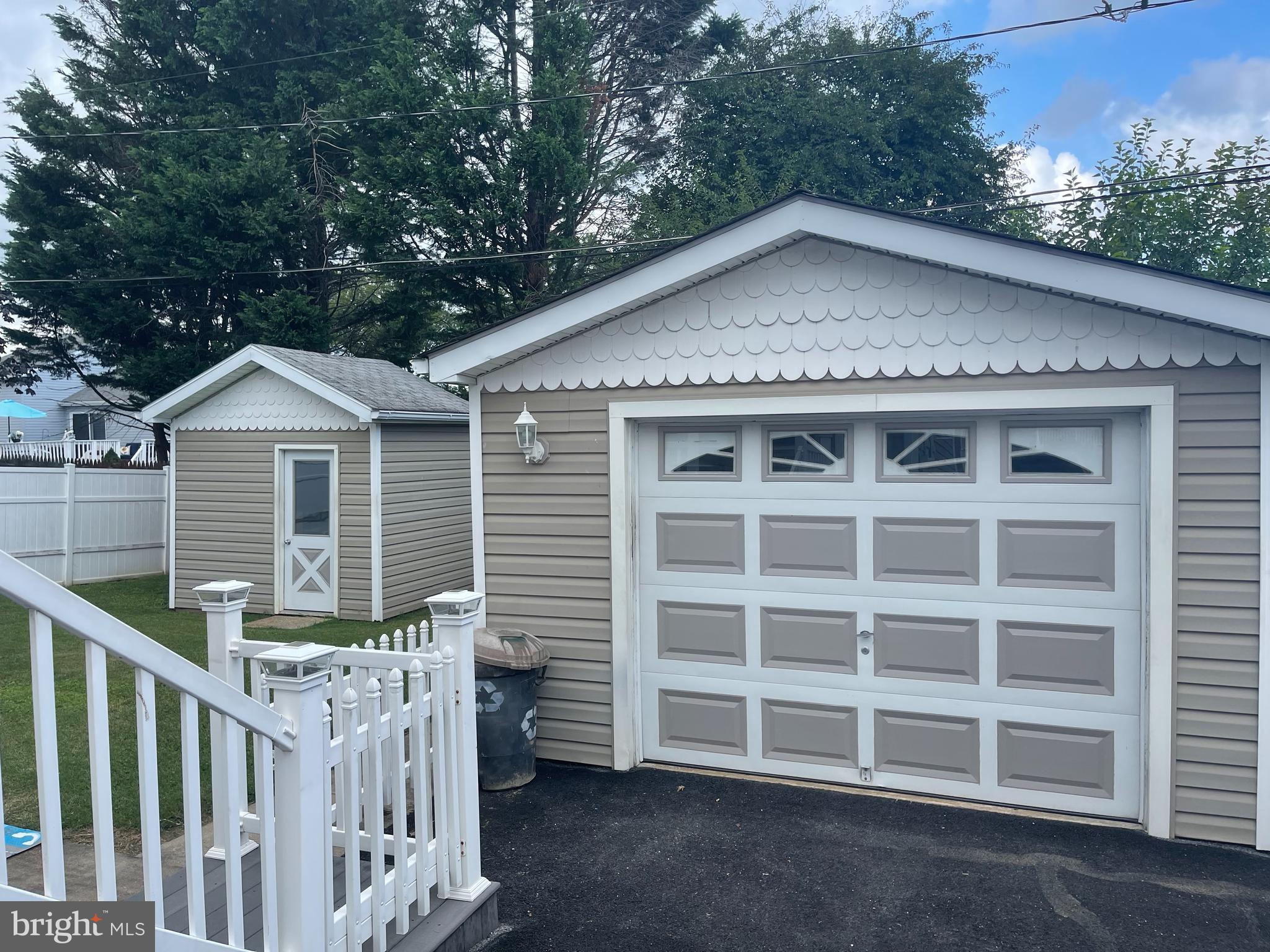 707 Fuselage Avenue Middle River, MD 21221 - Photo 4 of 28 Garage and shed