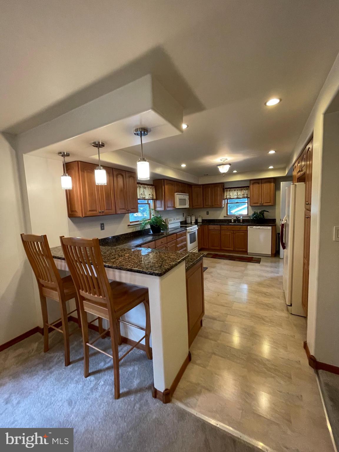 707 Fuselage Avenue Middle River, MD 21221 - Photo 6 of 28 Kitchen
