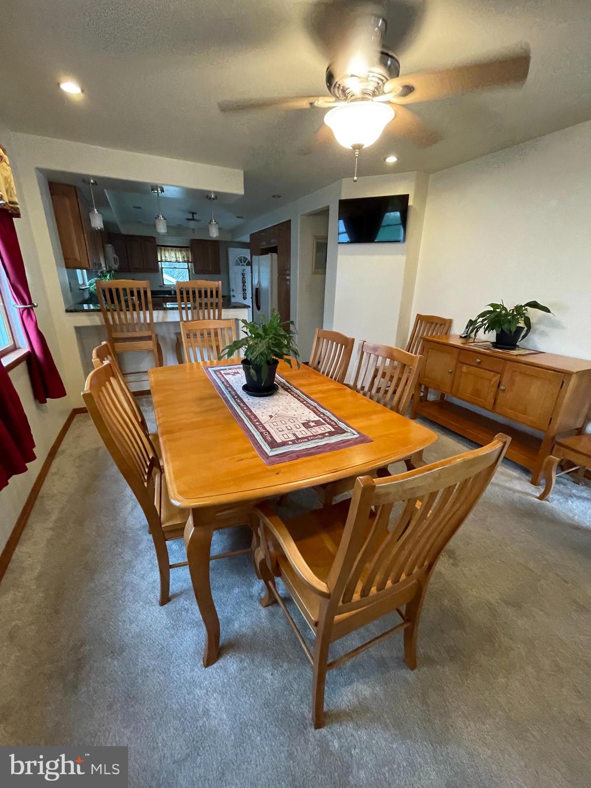 707 Fuselage Avenue Middle River, MD 21221 - Photo 10 of 28 Dining
