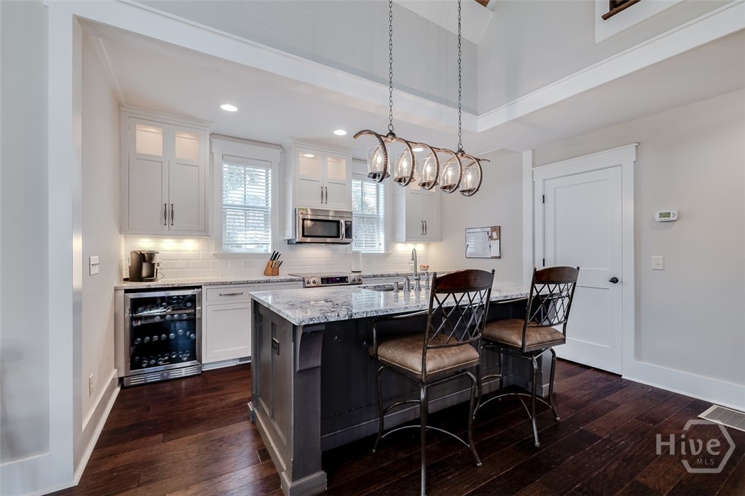 36 Oldfield Village Road Bluffton, SC 29909 - Photo 50 of 74 Fully equipped kitchen with granite in cottage