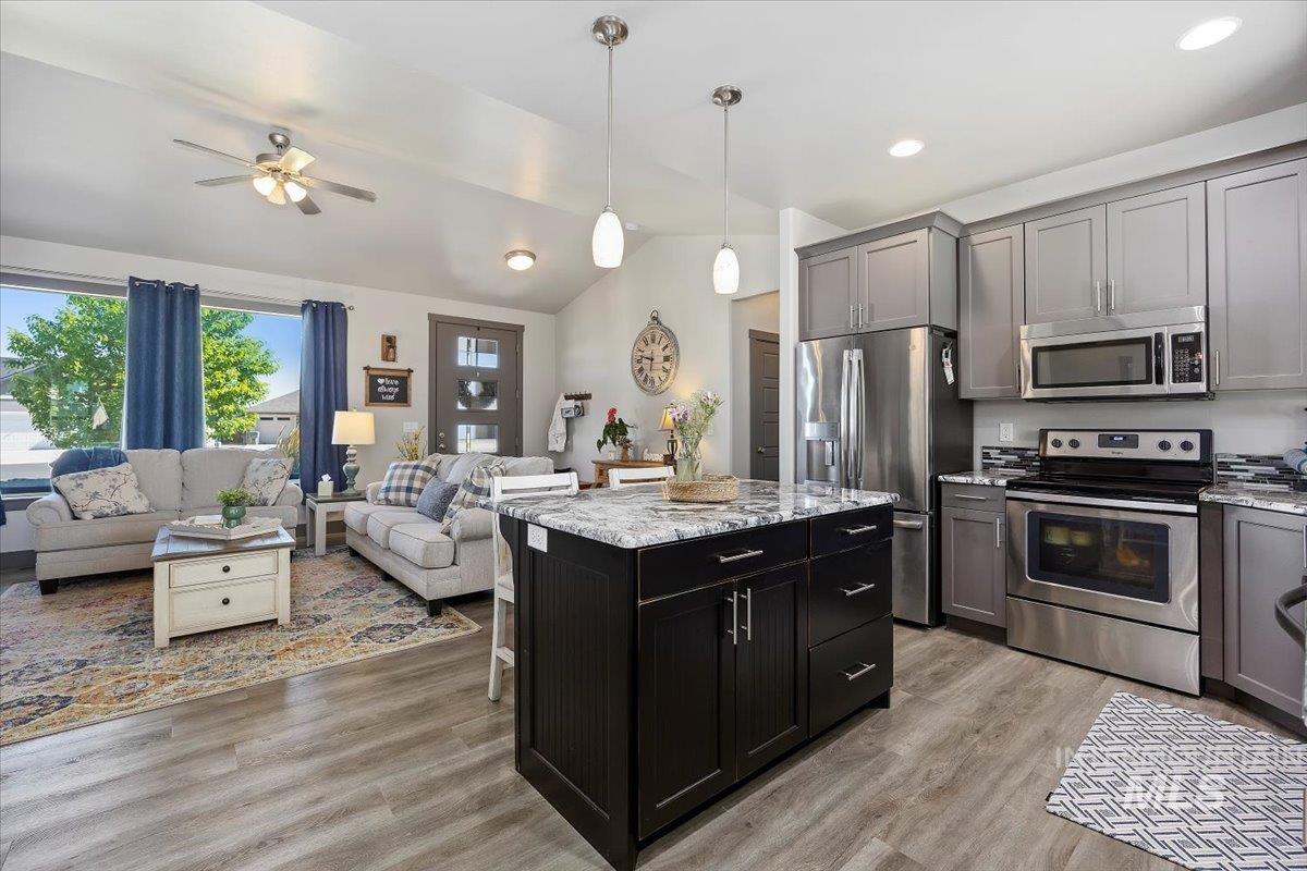 225 Slate Springs Kimberly, ID 83341 - Photo 14 of 45