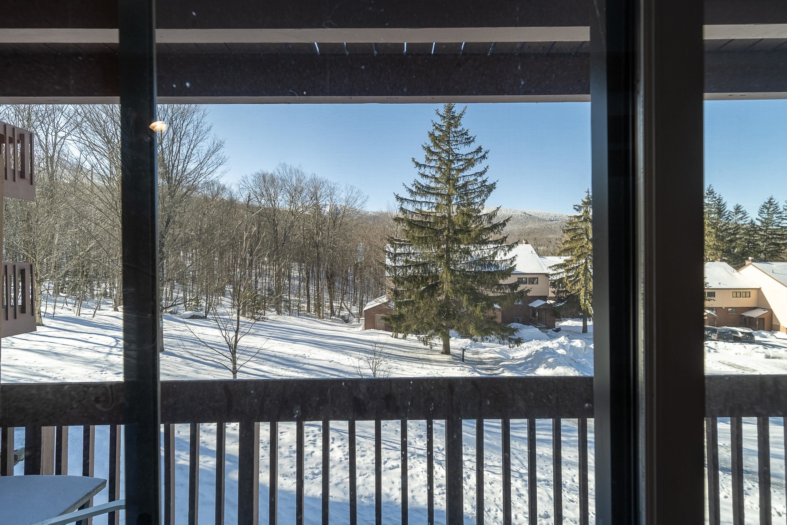 774 East Mountain Road, Unit D4 Killington, VT 05751 - Photo 19 of 32