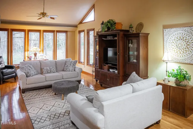 $575,000 | 299 South Rufe Taylor Road, Greeneville, TN 37745