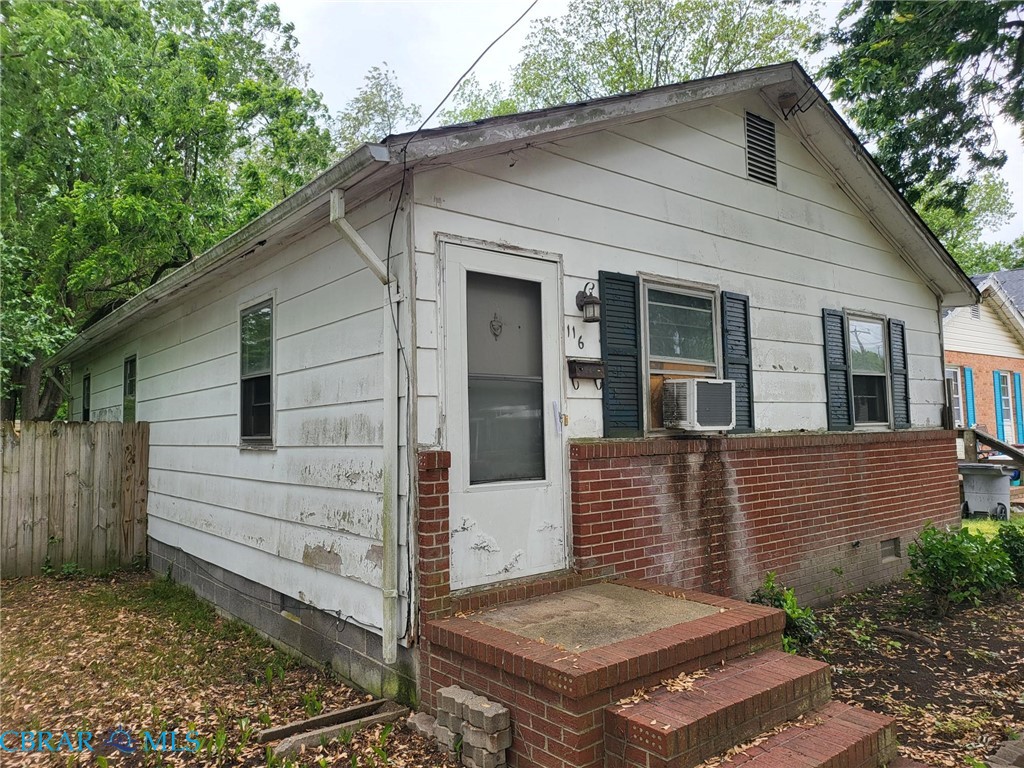 116 Downes Street Hampton, VA 23663 - Photo 3 of 30