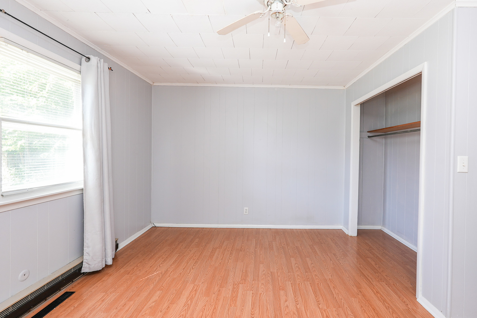 264 West 3rd Street Manteno, IL 60950 - Photo 24 of 29 wooden floor in an empty room with a window