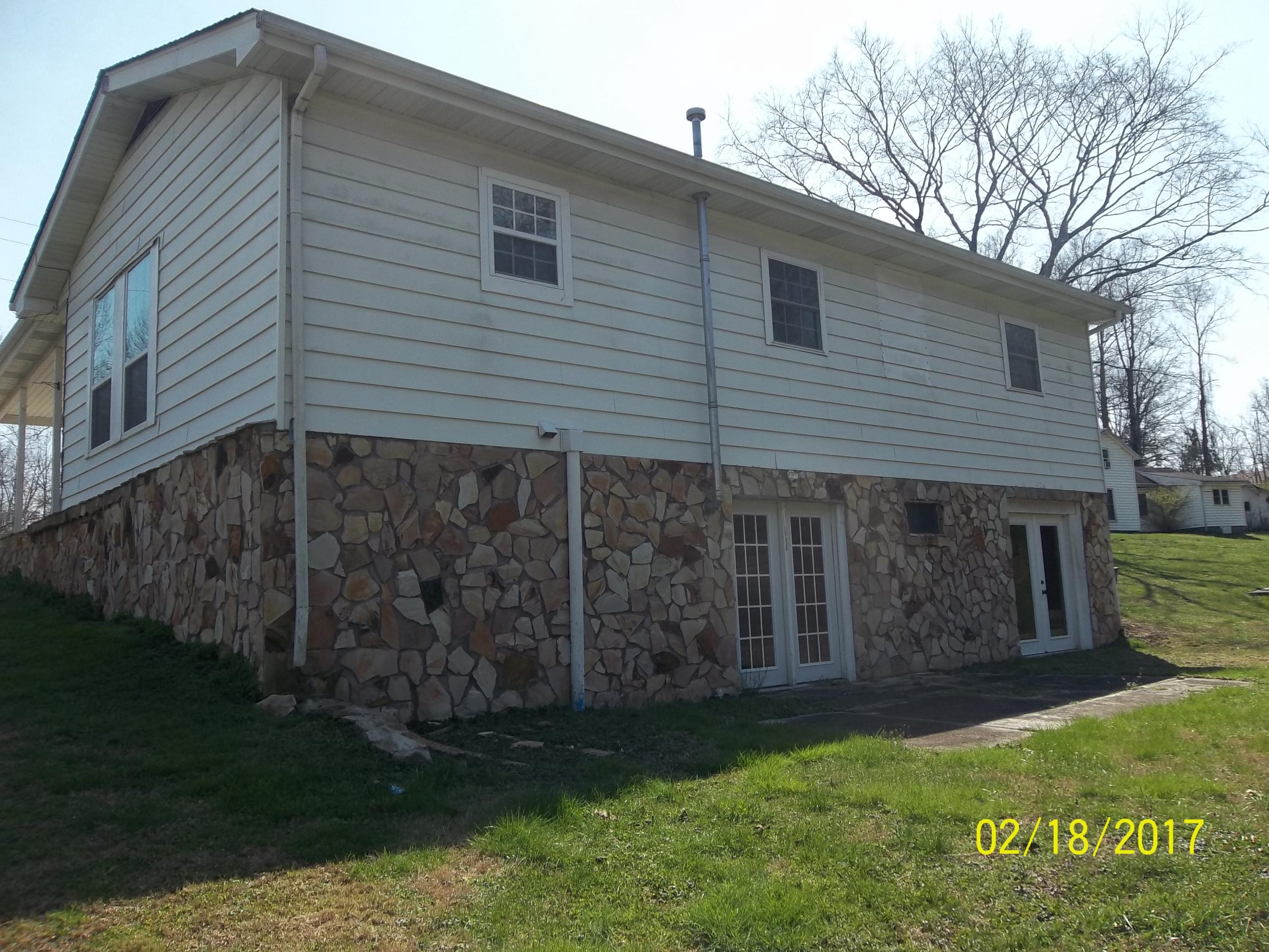 643 Butler Mill Road Oliver Springs, TN 37840 - Photo 4 of 10 100_1669