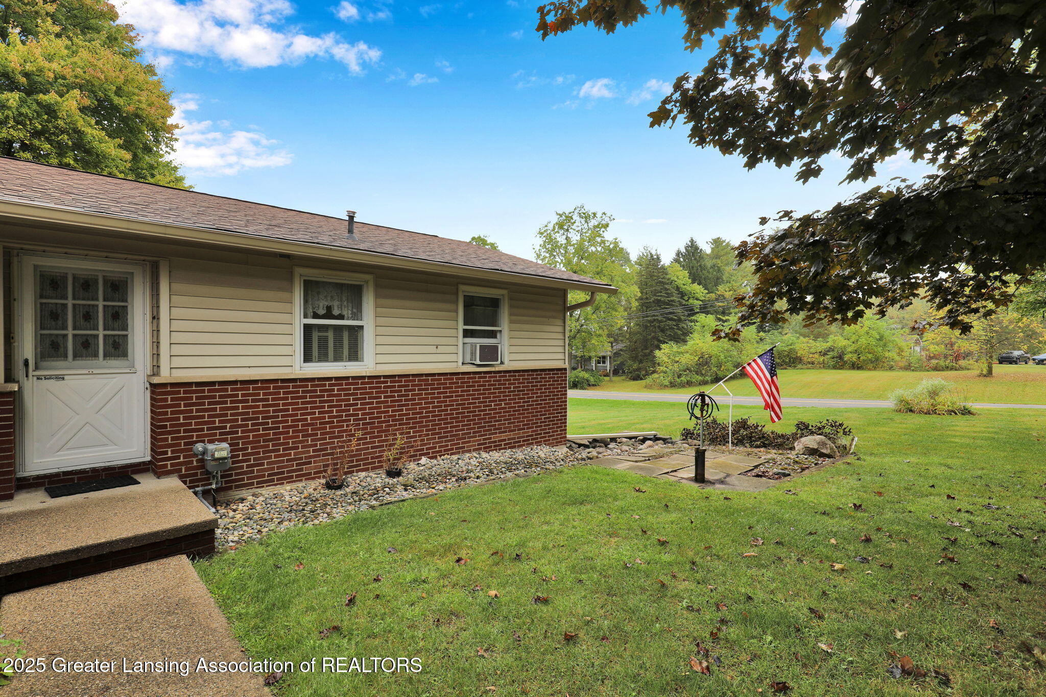 1404 West Stoll Road Dewitt, MI 48820 - Photo 3 of 40 2-web-or-mls-Open Ended Media-38