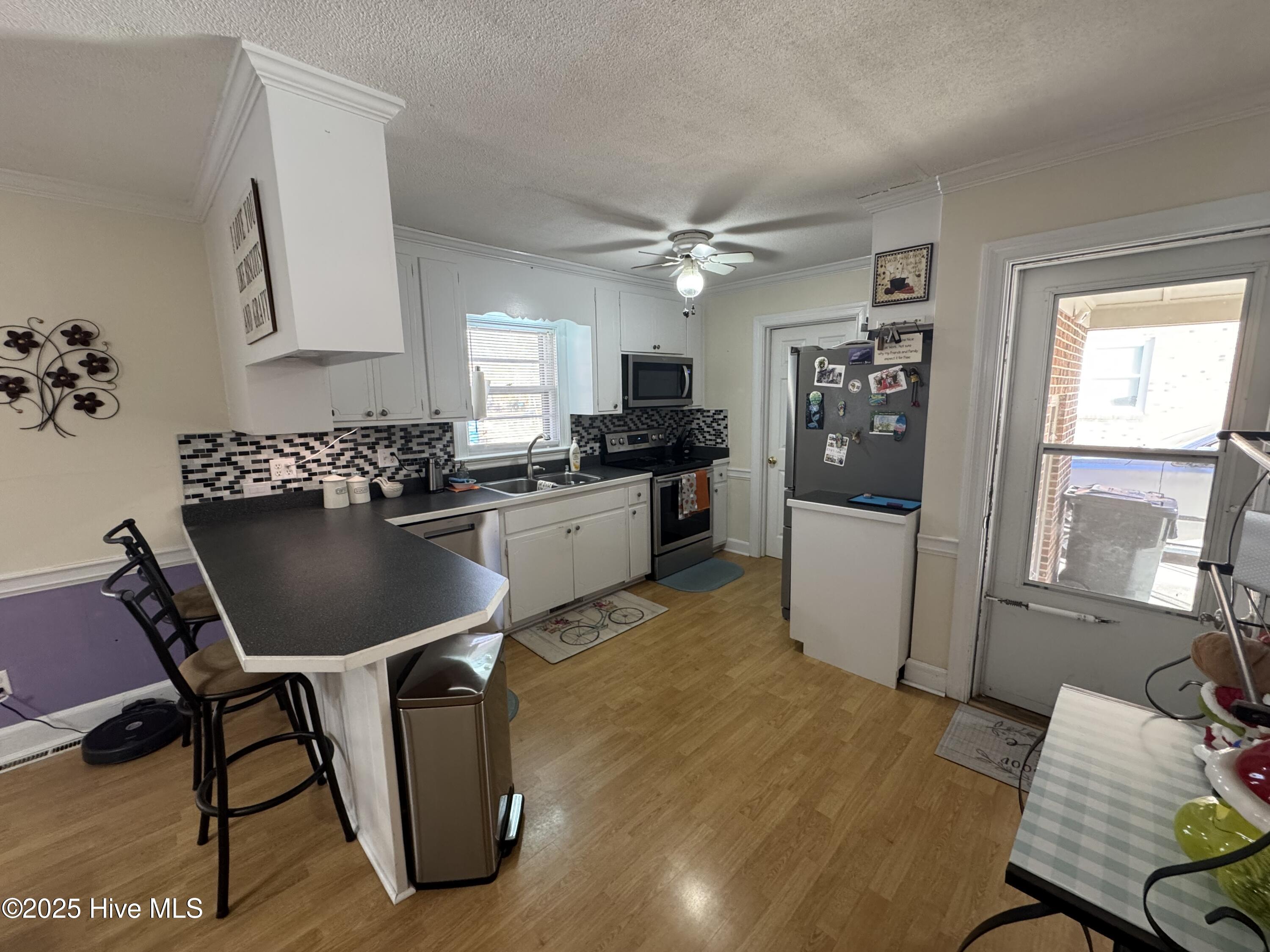 1304 Colonial Avenue Northwest Wilson, NC 27896 - Photo 11 of 20 Kitchen