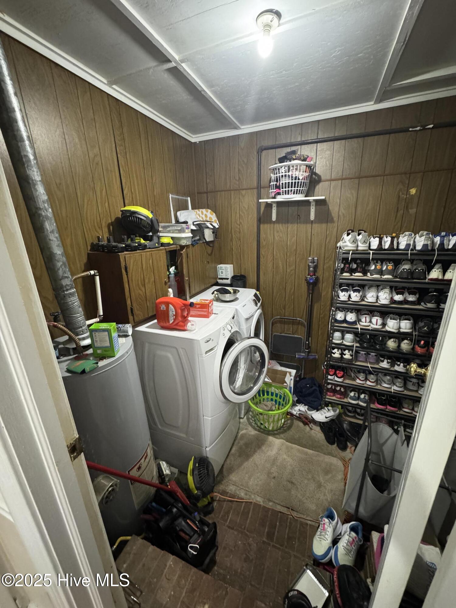 1304 Colonial Avenue Northwest Wilson, NC 27896 - Photo 20 of 20 Laundry Room