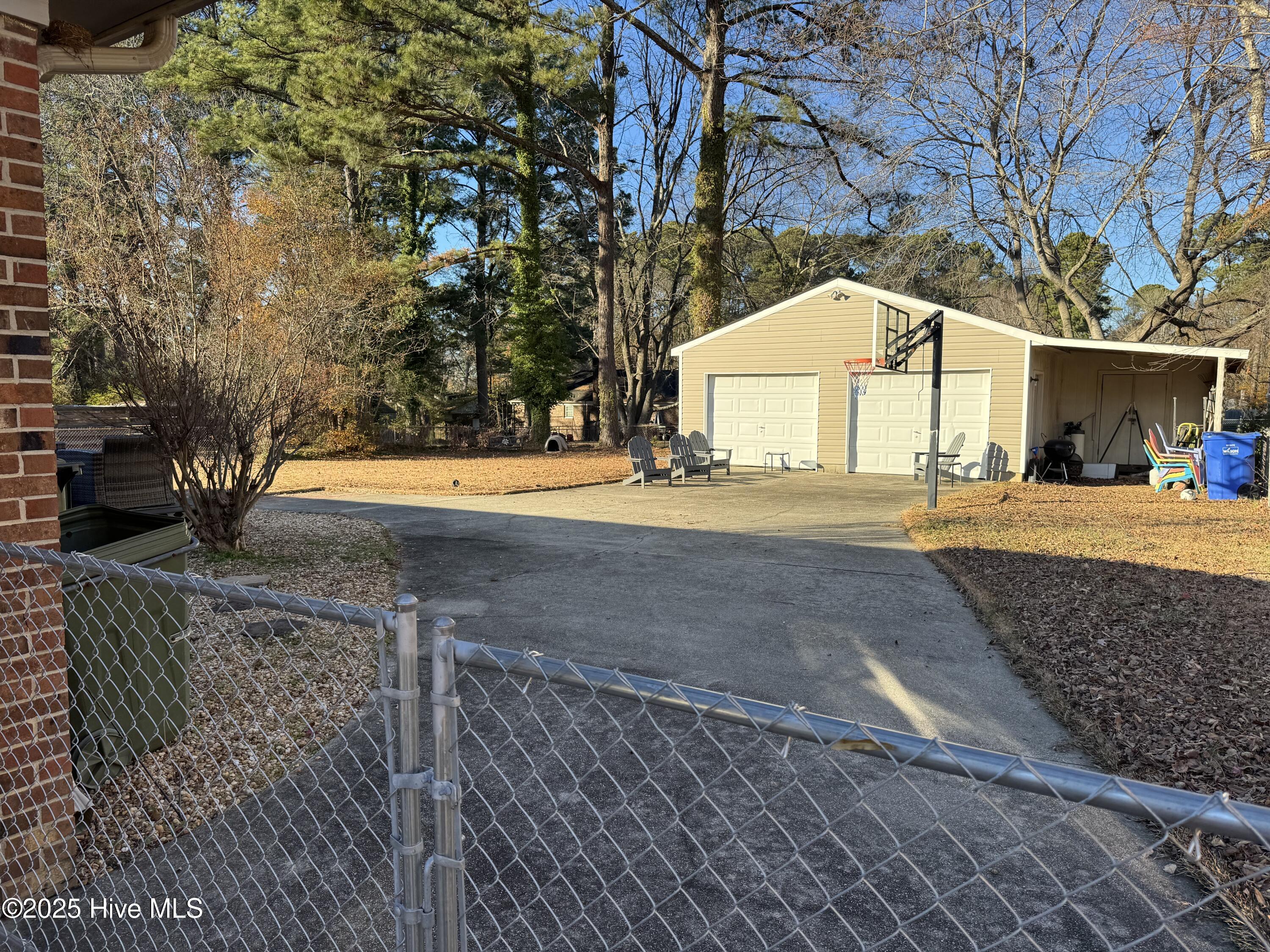 1304 Colonial Avenue Northwest Wilson, NC 27896 - Photo 5 of 20 Fenced in back yard