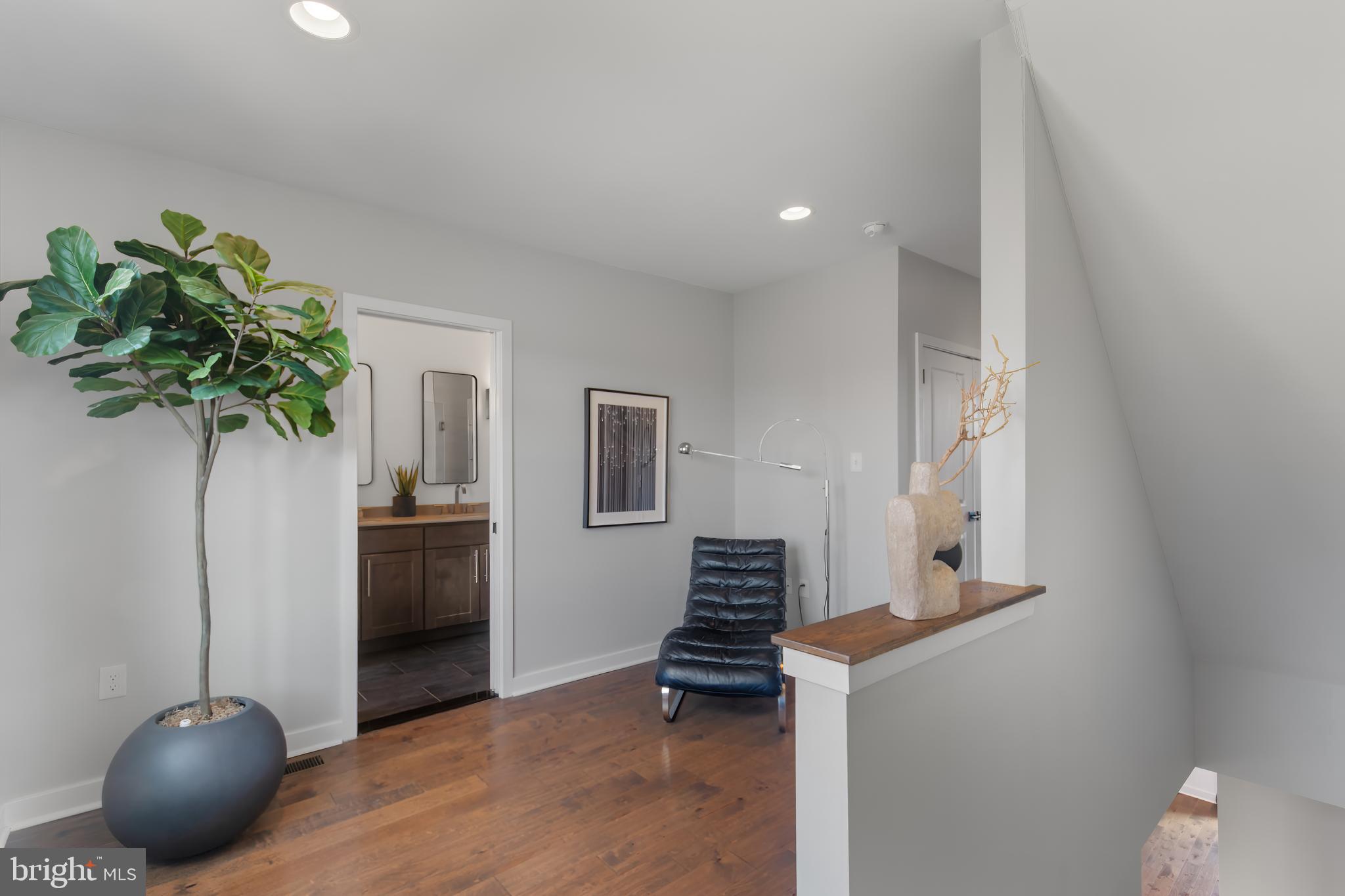 136 Burnside Street Philadelphia, PA 19127 - Photo 16 of 25 a view of entryway with furniture