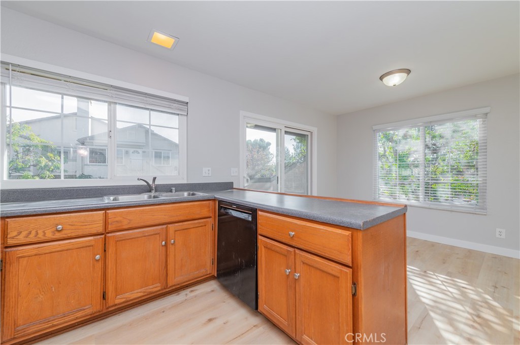 6 Exeter, Unit 16 Irvine, CA 92612 - Photo 12 of 21