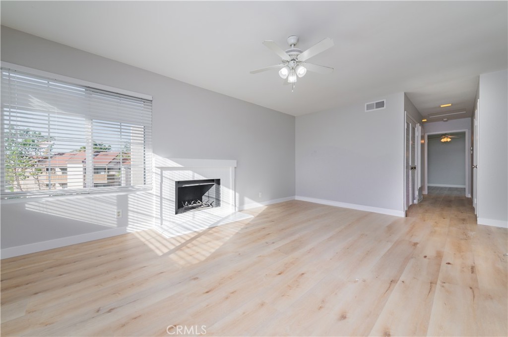 6 Exeter, Unit 16 Irvine, CA 92612 - Photo 4 of 21