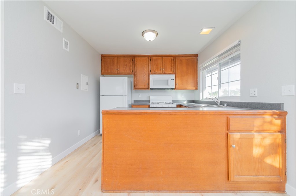 6 Exeter, Unit 16 Irvine, CA 92612 - Photo 10 of 21
